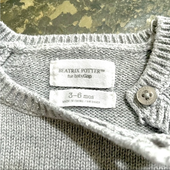Beatrix Potter~Baby Gap•3-6M•Heather Grey•Soft, Knitted, Button-Up, Bunny Onesie - Picture 11 of 14